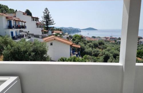 Skiathos Town Apartment | MANGO Skiathos