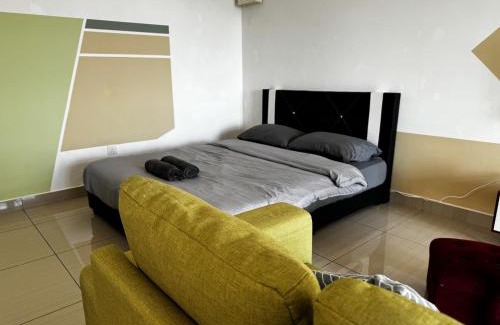 Tebrau Apartment | Manhattan Condo at Mount Austin JB 2-4 Pax Stay