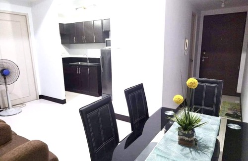 Socorro Condo | Manhattan Parkview Araneta Center Cubao QC 45SQM