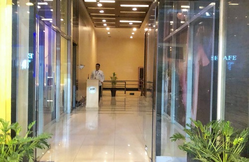 Socorro Condo | Manhattan Parkway , Araneta Center 2Bedrooms, 2 Bath, Fully Furnished.