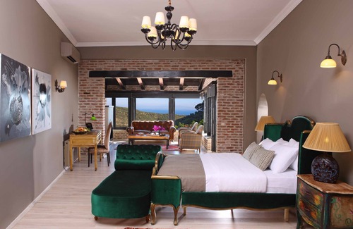 Yesilyurt Koyu Hotel | Manici Kasri
