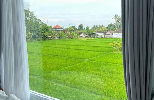 Singapadu Tengah House | Manis House with ricefield view very close to ubud