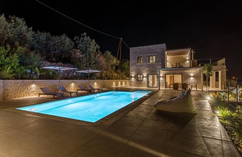Lefktron Villa | Manitennisvillas