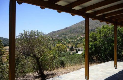 Manitochori House | Manitohori in the Trees
