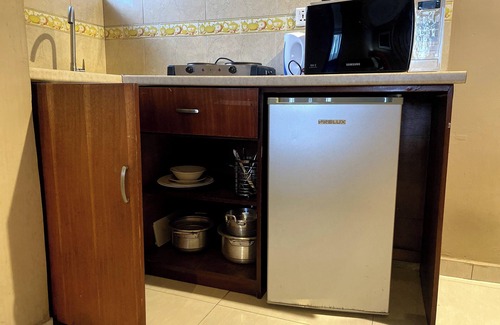 Kokomlemle Hotel | Manjaro Suites