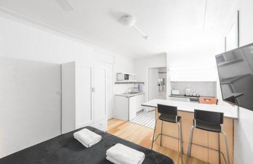 Manly Apartment | Manly Waves Studios & Apartments