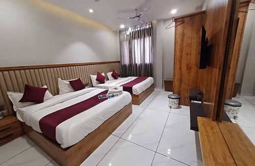 Burhanpur Hotel | Mann Holiday Resort