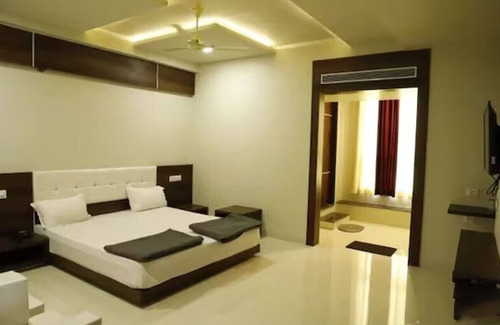 Burhanpur Hotel | Mann Holiday Resort