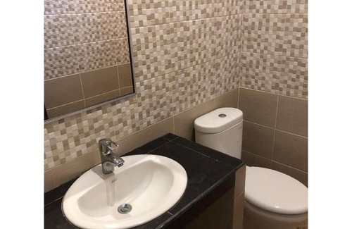 Dewi Sri Apartment | manoa guest house