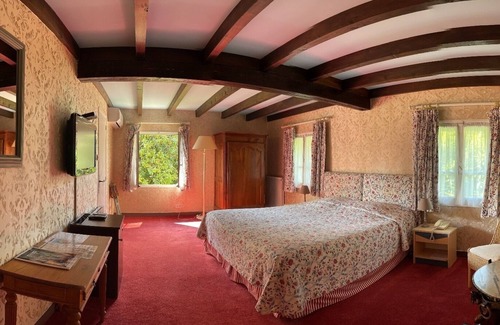 Le Buisson-de-Cadouin Hotel | Manoir de Bellerive