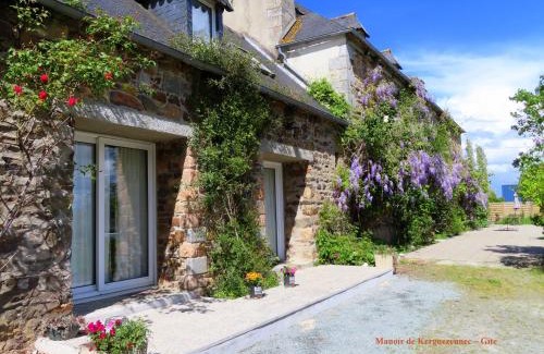 Saint-Clet House | Manoir de Kerguezennec Holiday Home