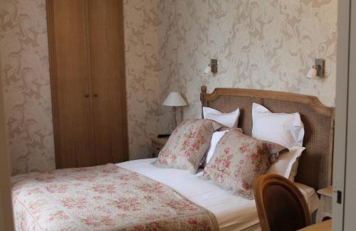 Courtils Hotel | Manoir de la Roche Torin, The Originals Relais