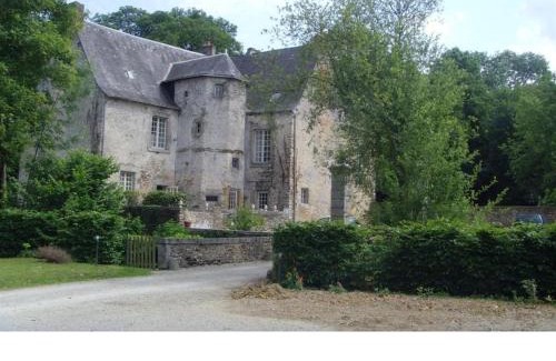 Laval House | Manoir de Rouessé