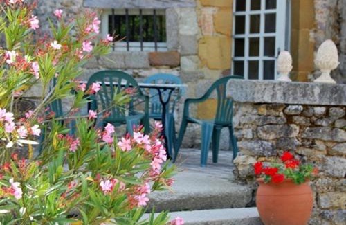 Laval House | Manoir de Rouessé
