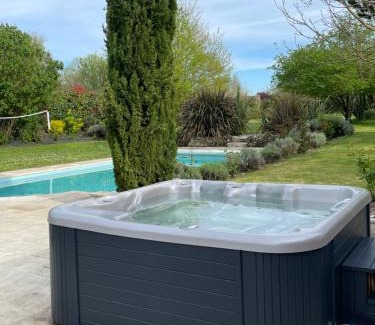 Noyant-la-Plaine House | Manoir des Rosiers