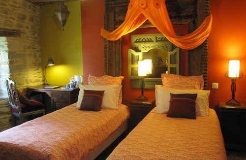 Taupont House | Manoir Desnachez