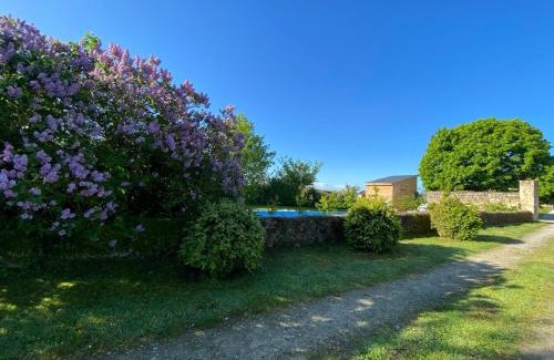 Saint-Symphorien House | Manoir du Mont Porcher