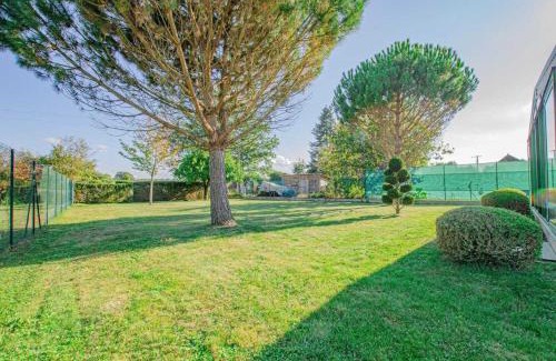 Mesnil-Saint-Pere House | Manon des lacs