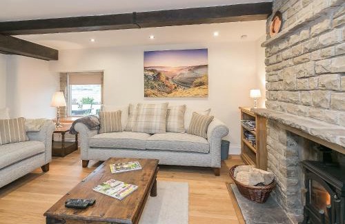 Litton House | Manor Cottage