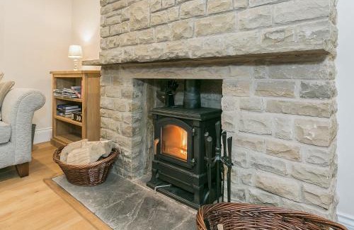 Litton House | Manor Cottage