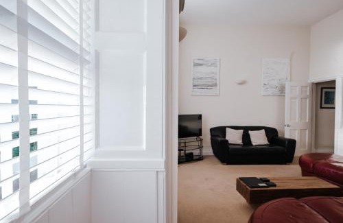 Chysauster Apartment | Manor Court