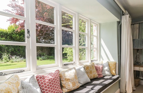 Wraxall Cottage | MANOR FARM HOUSE, pet friendly, character holiday cottage in Failand