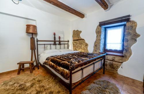 Kastoria Apartment | Manor House est. 1890