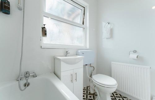 Seven Sisters House | Manor House Great Rooms to Stay
