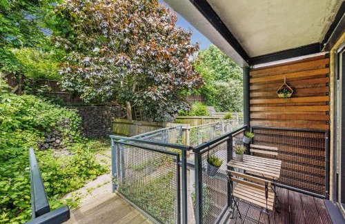 Harringay Apartment | Manor House Studios By Morethanstays