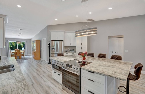 Palm Harbor House | Manor on the Canal/Luxury Oasis/Pool-Hot Tub-Dock