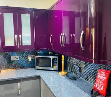 Dagenham Villa | Manor Villa