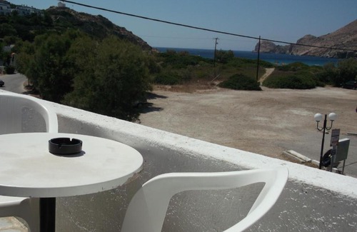 Galissas Hotel | Manousos' Rooms