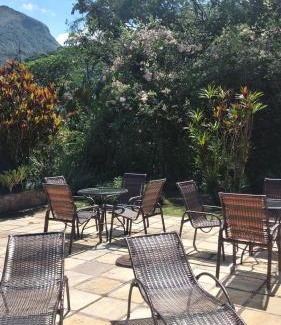 Petropolis House | Mansão Bardo