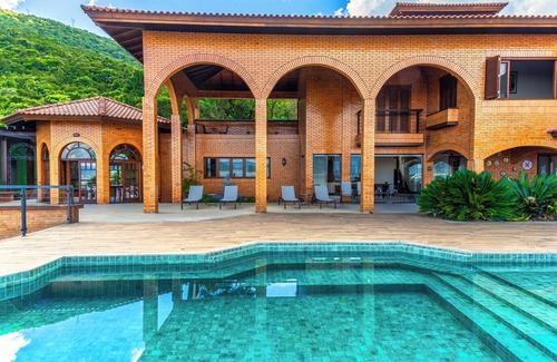 Florianopolis Villa | Mansão VOAR