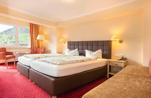 Niederau Hotel | Mansard Junior Suite Snow White with breakfast - Hotel Schneeberger