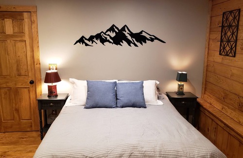 Stowe Apartment | Mansfield view Hideaway