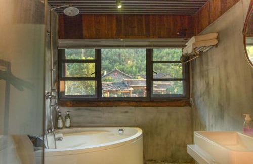 Liandu Hotel | Manshanju Forest Healing