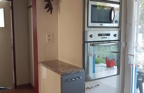 Levignacq House | mansion - 7 rooms -10/12 persons - LARGE HOUSE FOR HOLIDAY WITH FAMILY OR FRIENDS, spacious (240 m2), pleasant to live, completely renovated.