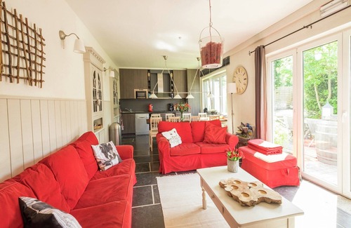 Hastiere-Lavaux Villa | Mansion by Meuse near Dinant Fortress