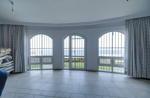 Sahilkoy House | Mansion by the Black Sea in Sahilköy