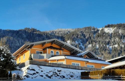 Goldegg House | Mansion in Goldegg near Ski Lift