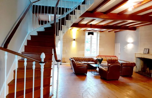 Villeneuve House | Mansion in the heart of the vineyards