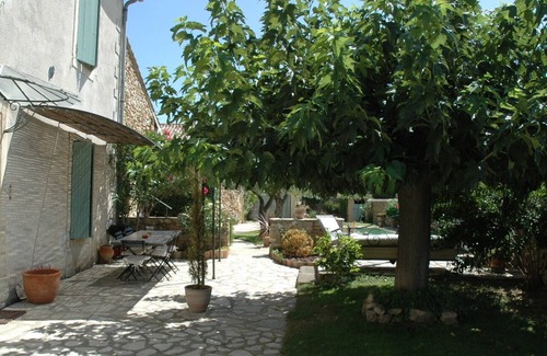 La Bastide-d'Engras House | mansion with swimming pool in a very beautiful village near Uzès