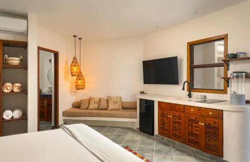 Soliman Bay Hotel | Mantaray Tulum