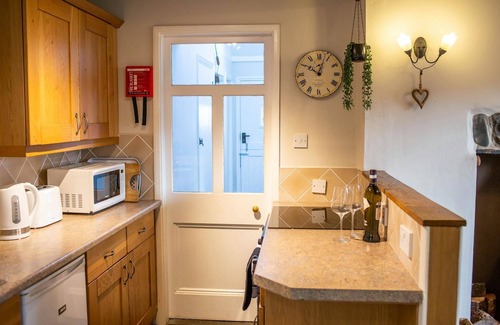 Aberaeron Cottage | Manteg, Aberaeron - Two Bedroom Cottage, Sleeps 4