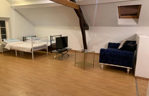 Mantes-la-Ville Apartment | Mantes home