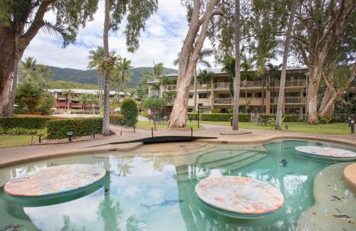 Palm Cove Resort | Mantra Amphora