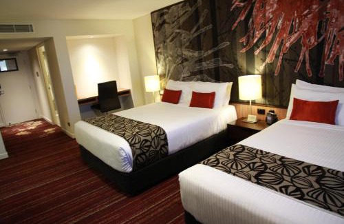 Barney Point Apartment | Mantra Gladstone