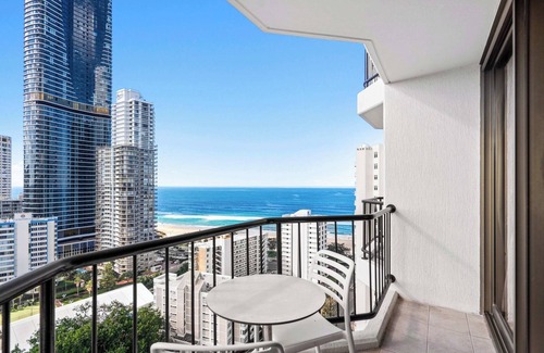 Surfers Paradise Apartment | Mantra On View 18th Floor Beachside With Spa