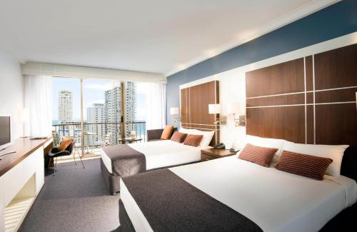 Surfers Paradise Hotel | Mantra on View Hotel